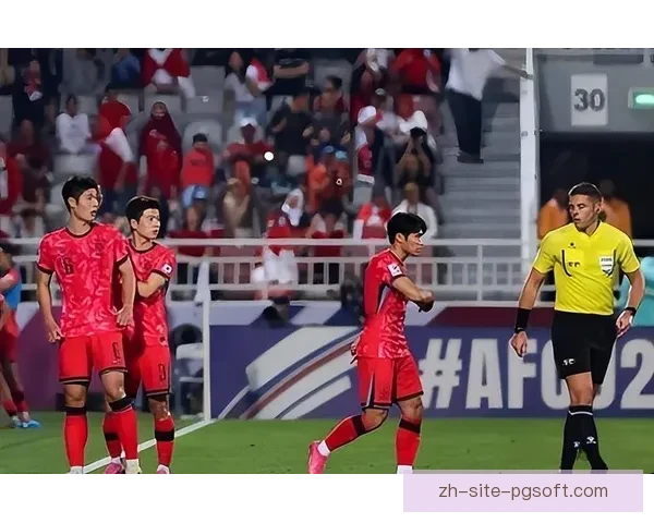 韩国队爆冷出局震惊亚洲杯，四强梦碎惨遭淘汰引发热议